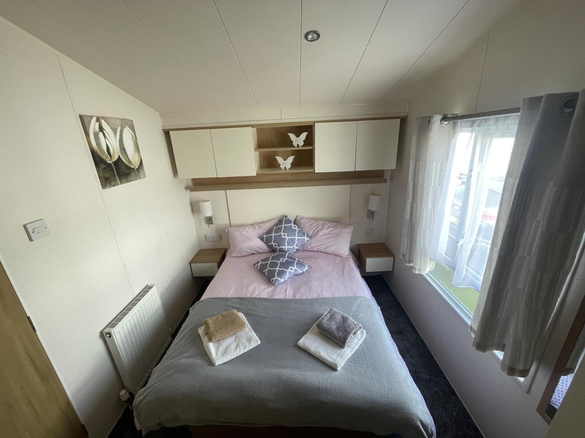 2 Bedroom Caravan, Edi Rita, Robin Hood, Pet Friendly Meliden Exterior photo